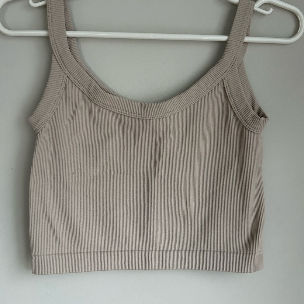 TAN STRADIVARIUS TANK TOP